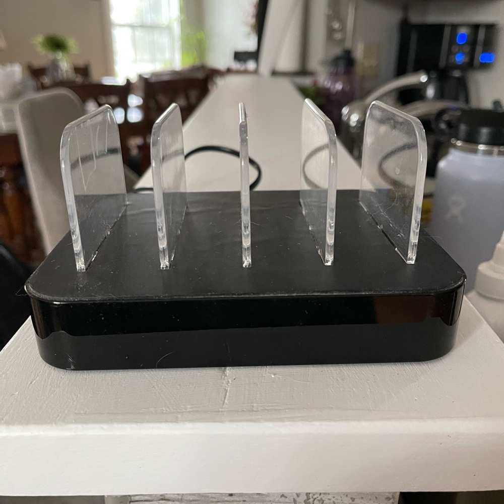 Multi port charger